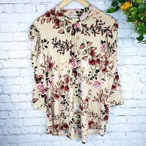 OPHELIA ROE Floral Stretch Blouse Size 1X